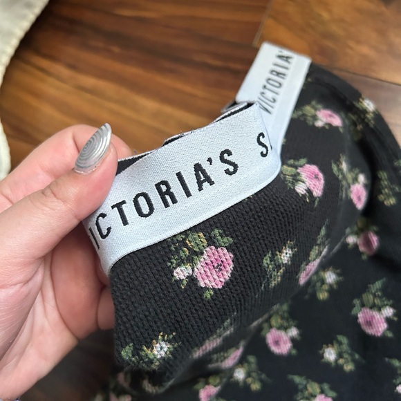 Victorias secret floral pajama pants size medium no flaws - Picture 2 of 3